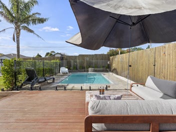 Quarter Acre Living | Splash Into Summer