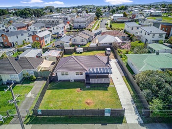 Hot Mangere East – A Home with Potential!