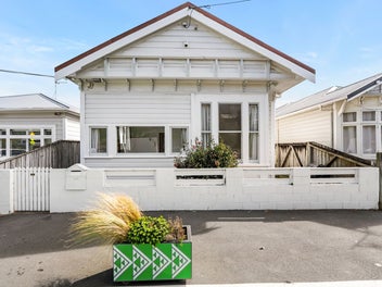 LOCATION, LIFESTYLE & FLEXIBLE FAMILY LIVING