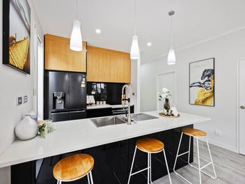 Overseas Vendor | Urgent Sale | 5 Bed + 3 Bath