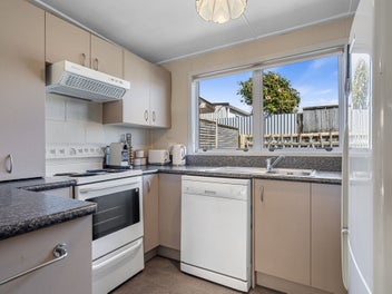 Easy-Care Living in Tahunanui