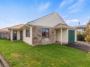 Easy Care, Handy Location - BEO $349,000