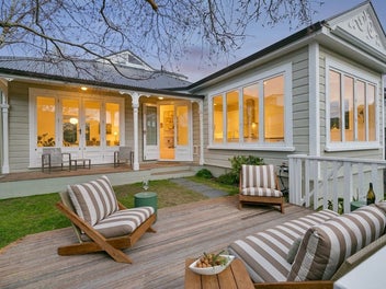 EDWARDIAN ELEGANCE | PREMIUM LOCATION