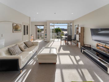 A Private Oasis in the Heart of Nelson