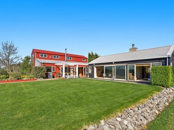 Bespoke Architecture * Breathtaking Alpine Views