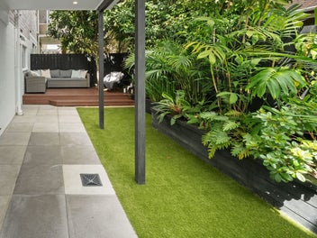 The Ultimate Family Haven In A Prime Location