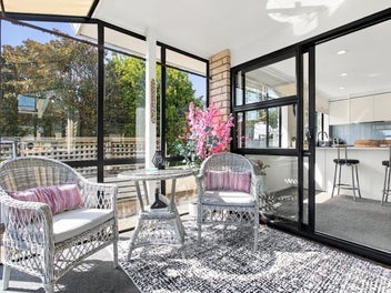 Sun, Sea & Seriously Easy Townhouse Living