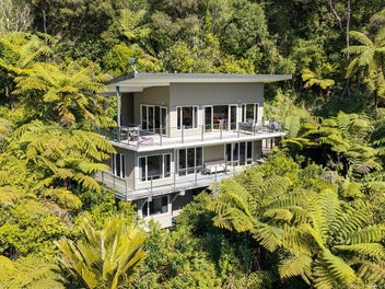 Big views, easy-care, surplus to requirements