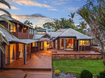 Sunny Cedar Home with Sea Views