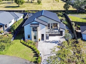 Gorgeous Home Waiting for it's New Owners