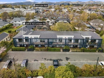 First viewings this Saturday/Sunday