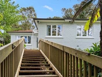 Vacant, motivated and selling under the hammer
