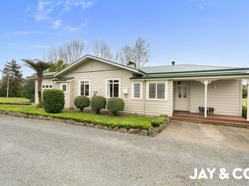 Renovated Character Home & Separate Dwelling