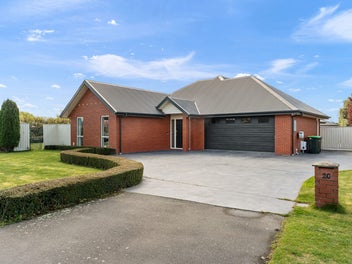 The 1/4 Acre Kiwi Dream