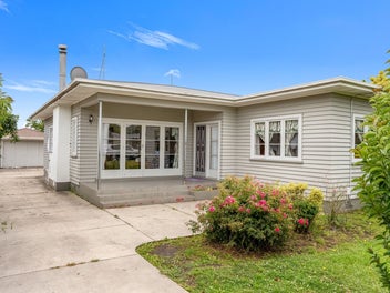 Best Buying in Kaiti - Owner wants it SOLD!