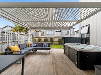 Spacious family sanctuary in Hobsonville