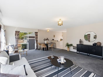 AFFORDABLE BURNSIDE BUYING - LOCATION & POTENTIAL!