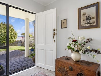 Hilltop retirement or family living