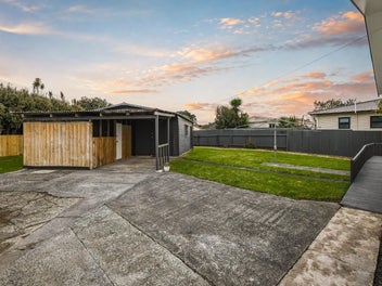 Six Beds. Big Backyard. Large Workshop.