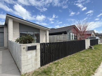 Image 1 of 18