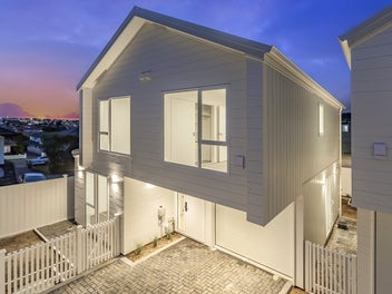 MAGS Zone, Standalone, Corner Last 5 Bed House
