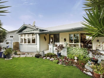 Timeless Character, Unbeatable Location