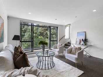 Investor Cashing Out - Priced to Sell at $730,000+