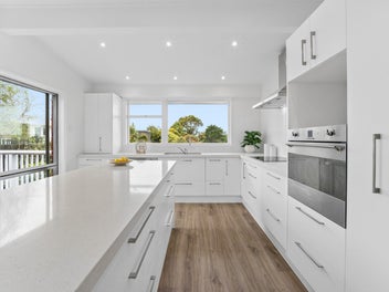 Privacy, Space & Beautiful Estuary Views