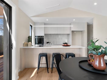 Beautifully Finished in West Bush!!!