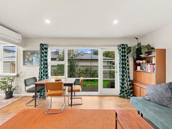 Good Looks, Great Location, Zero Fuss!