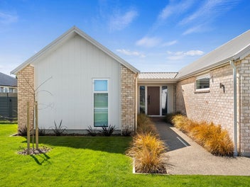 Designed for Luxury Living!!! BEO $1,150,000