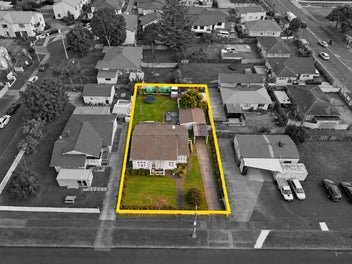 #GAMEDAY Do-Up Bungalow on 809m2