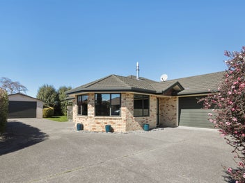 Space, Privacy & Extra Garaging
