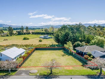 Build your dream home in the heart of Amberley