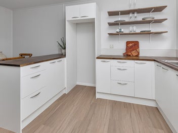 Beautifully Refreshed & Conveniently Located