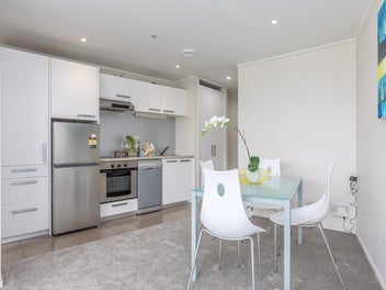 Sub Penthouse 350m From New Station.