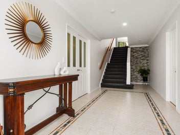 Welcome Home to Elegance, Space & Family Comfort
