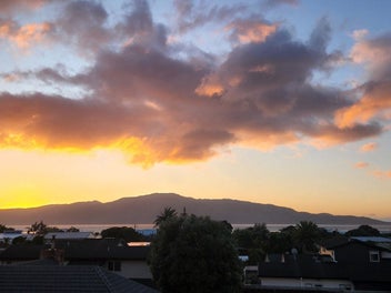 STUNNING VIEWS & LOCATION