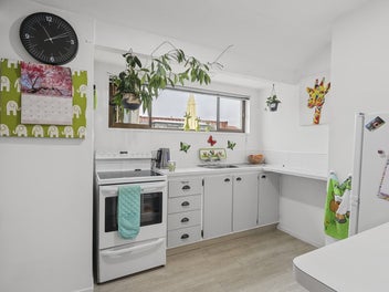 Lovely Two Bed Townhouse & Look At The Price