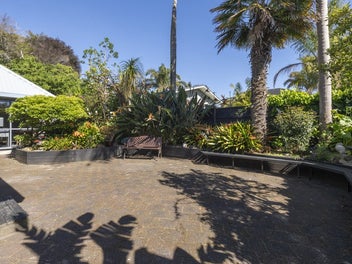 Garden Serenity with Flexible Living in Milford