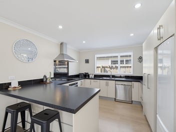 Easy-Care Living in the Heart of Pegasus