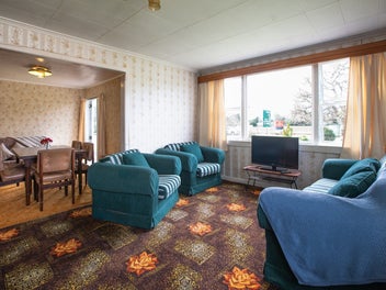 Classic 1960’s bungalow on a generous section
