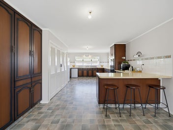 Space, Comfort & Easy Family Living