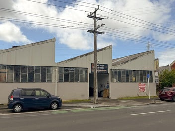 Image 1 of 1