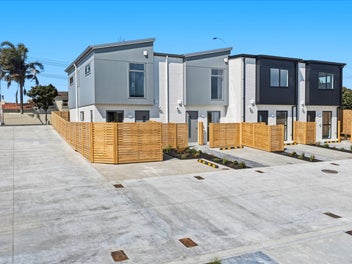 Move In Now!