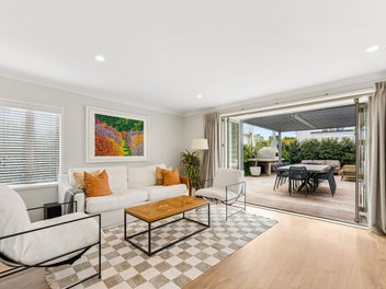Freehold Leafy Retreat, Beautifully Reimagined