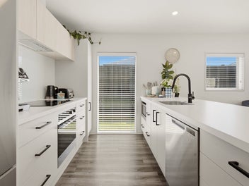 Stylish Family Living in the Heart of Rolleston