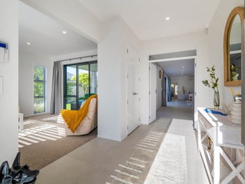 Contemporary Living, Exceptional Location