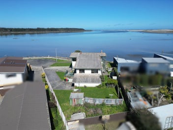 Front row estuary views