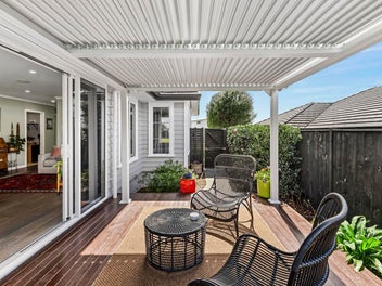 Single-Level Sicato Home, Style & Sophistication